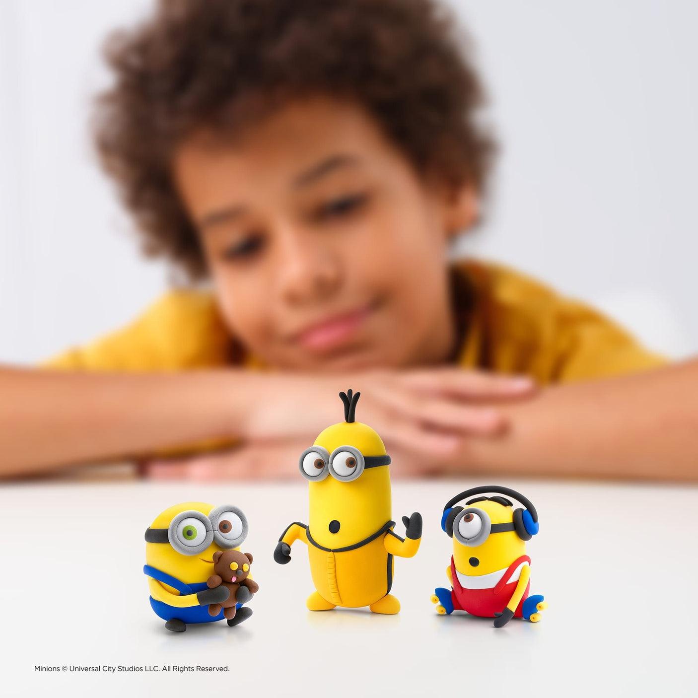Minions. Colorful modeling air-dry clay, 15 cans