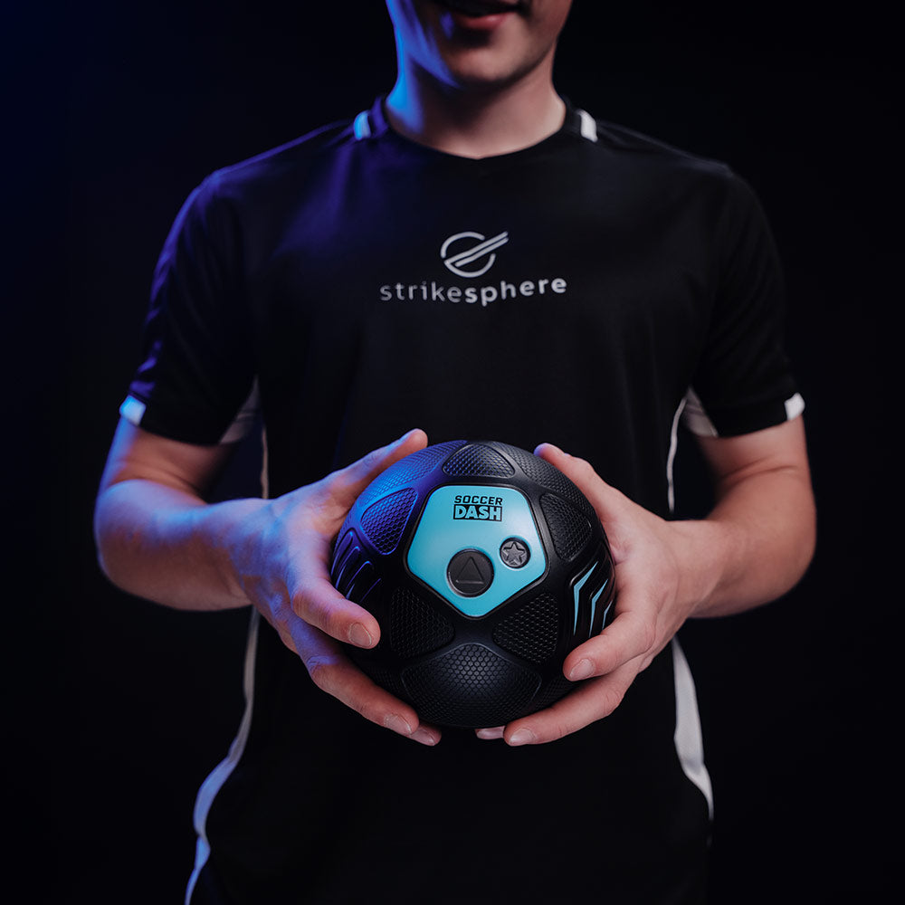 Strikesphere - SOCCER DASH