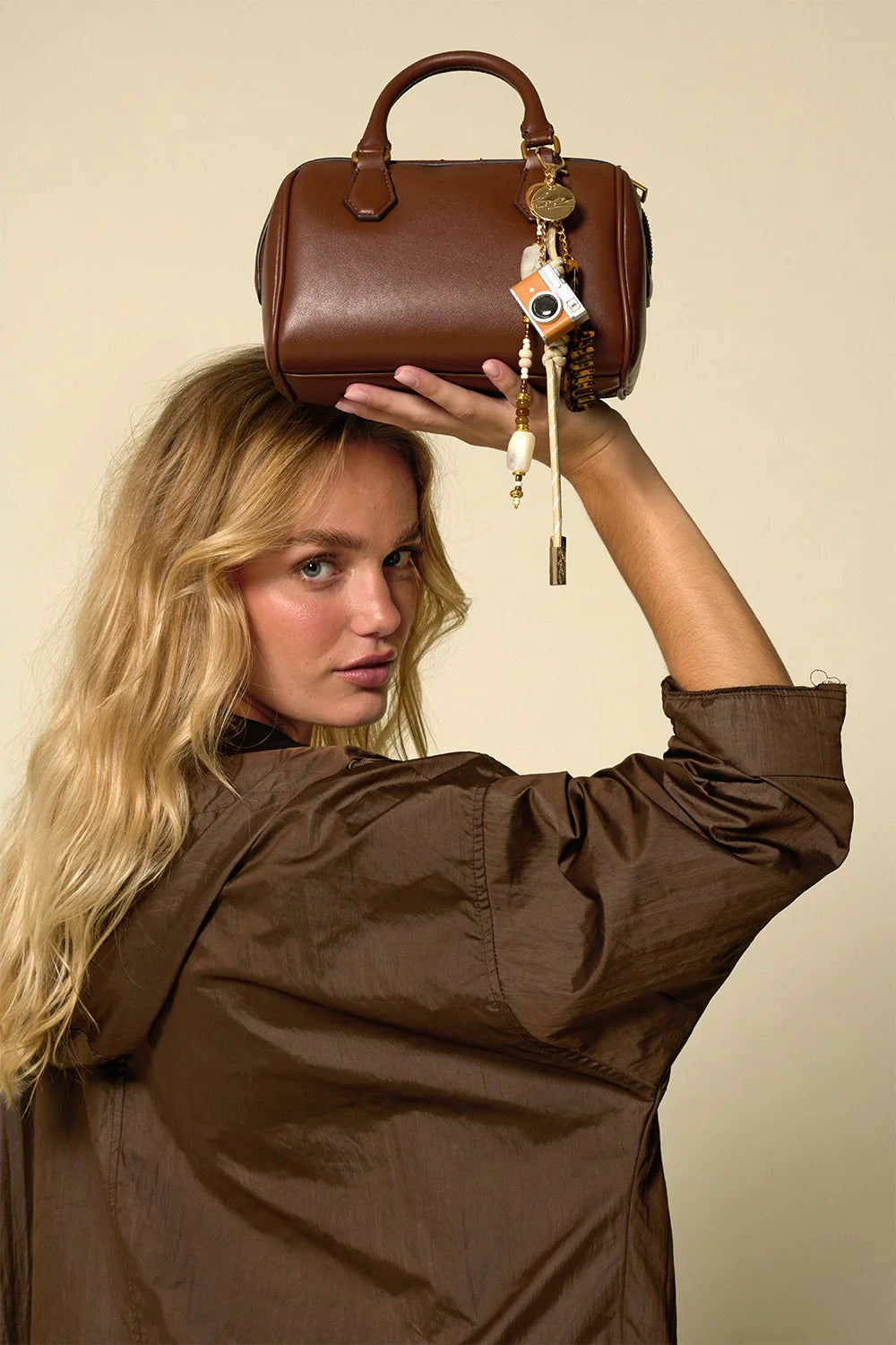 Bobby Bag Charm - Camera and Comb