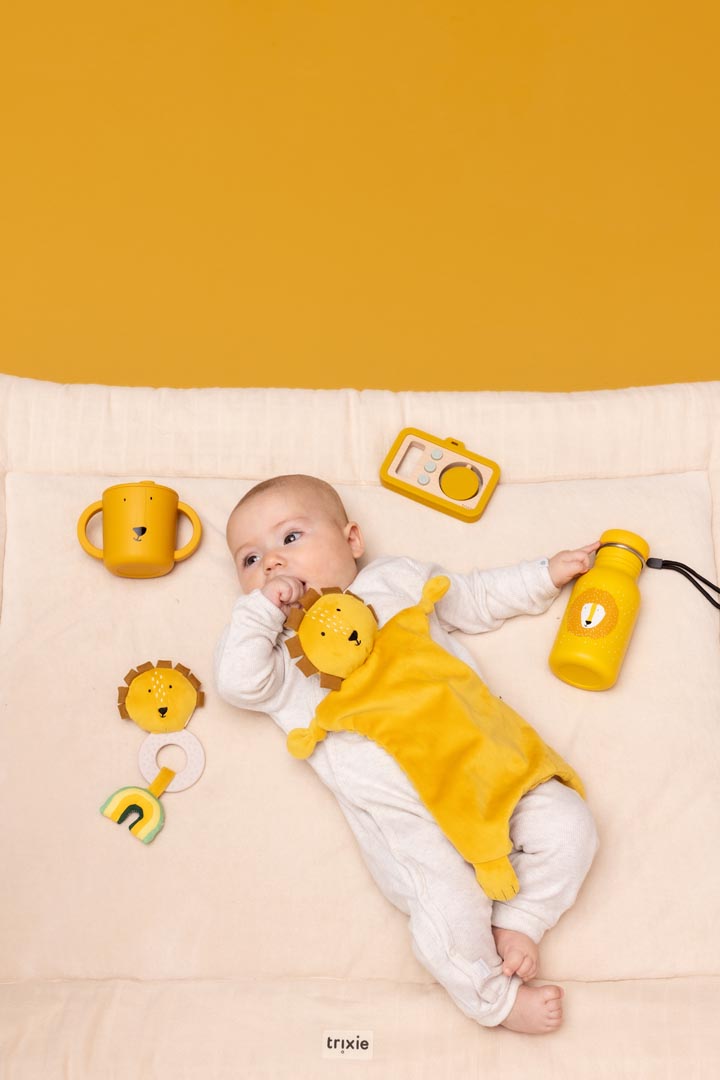 لحاف طفل – السيد أسد