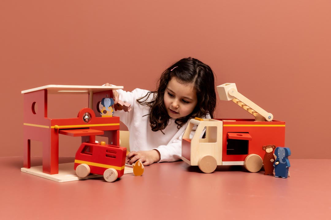 محطة إطفاء حيوانات خشبية