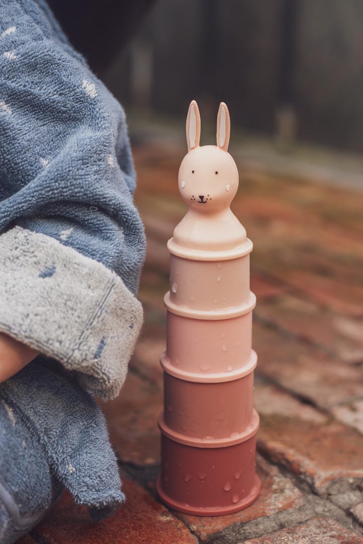 أكواب تكديس - ٥ قطع — السيدة أرنب