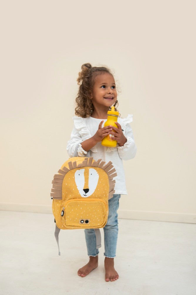 حقيبة ظهر السيد أسد