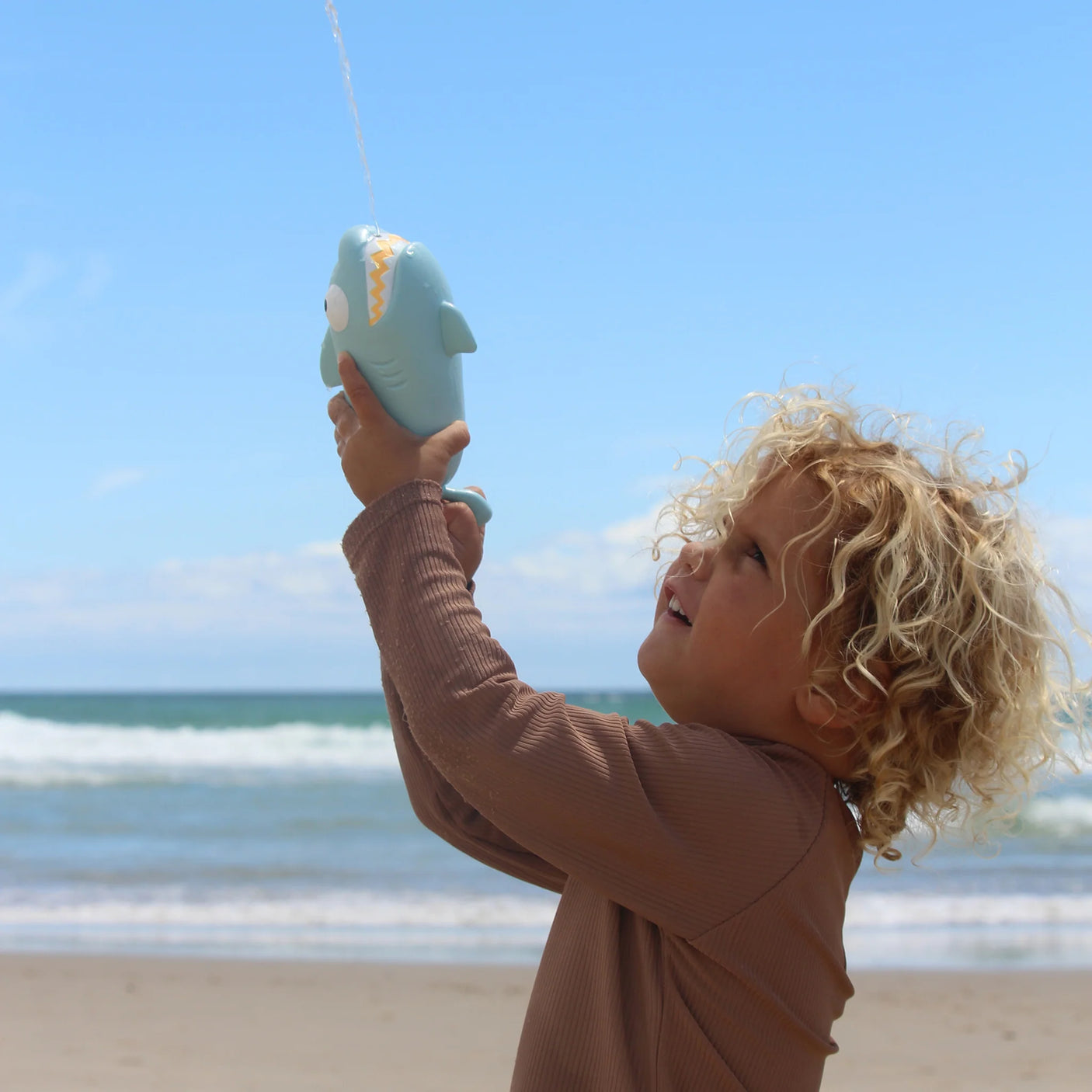 Water Squirters Shark Pastel Blue