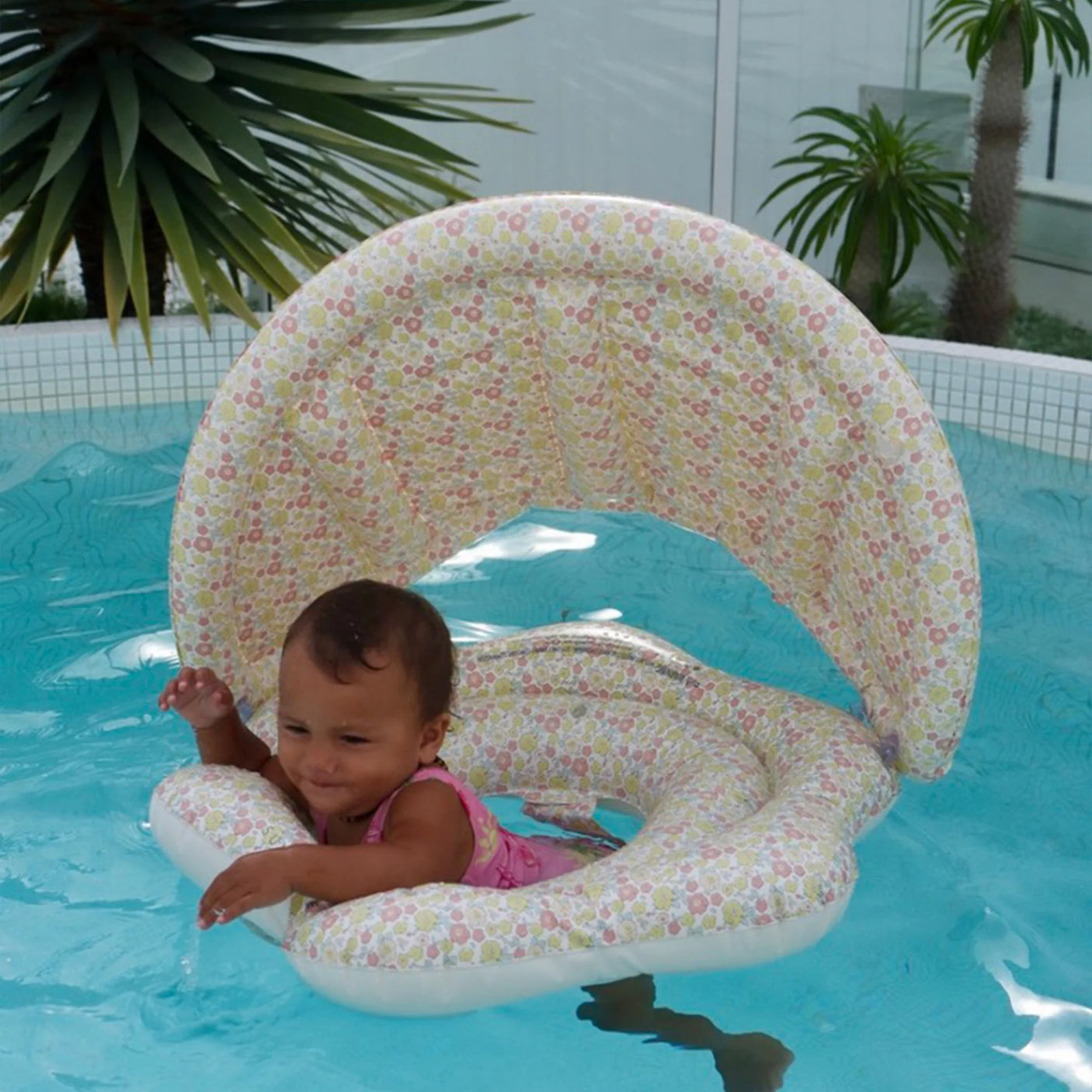 Baby Float - Into The Garden