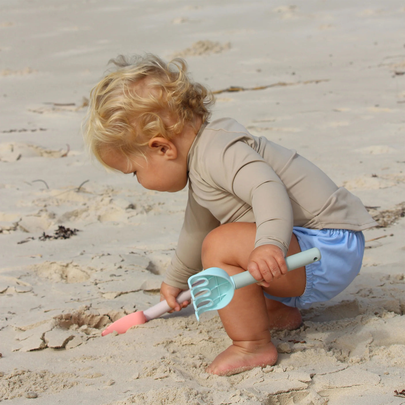 مجرفة ومشط رمل - آبل سوربيه