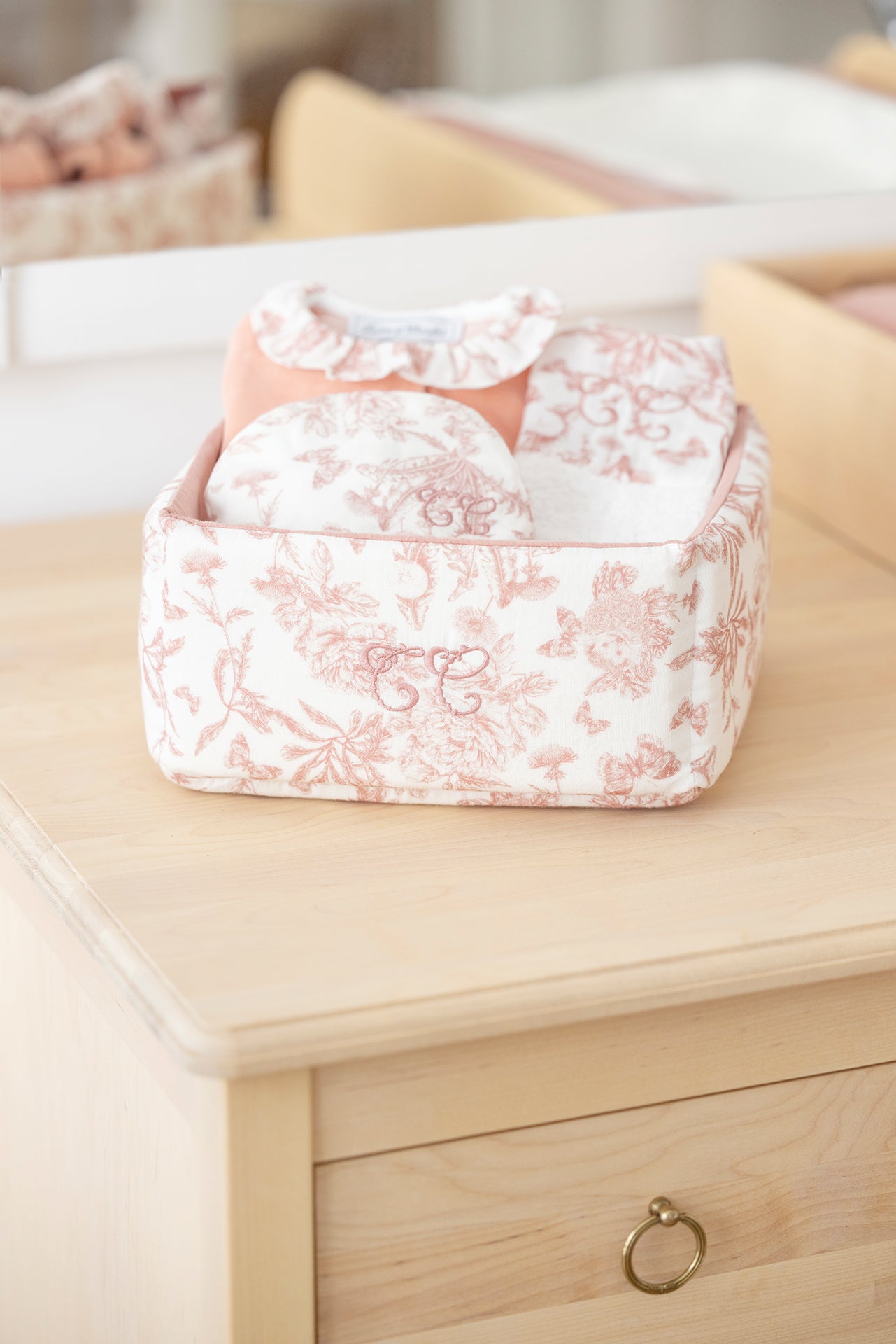 Basket Toile de Jouy Pink