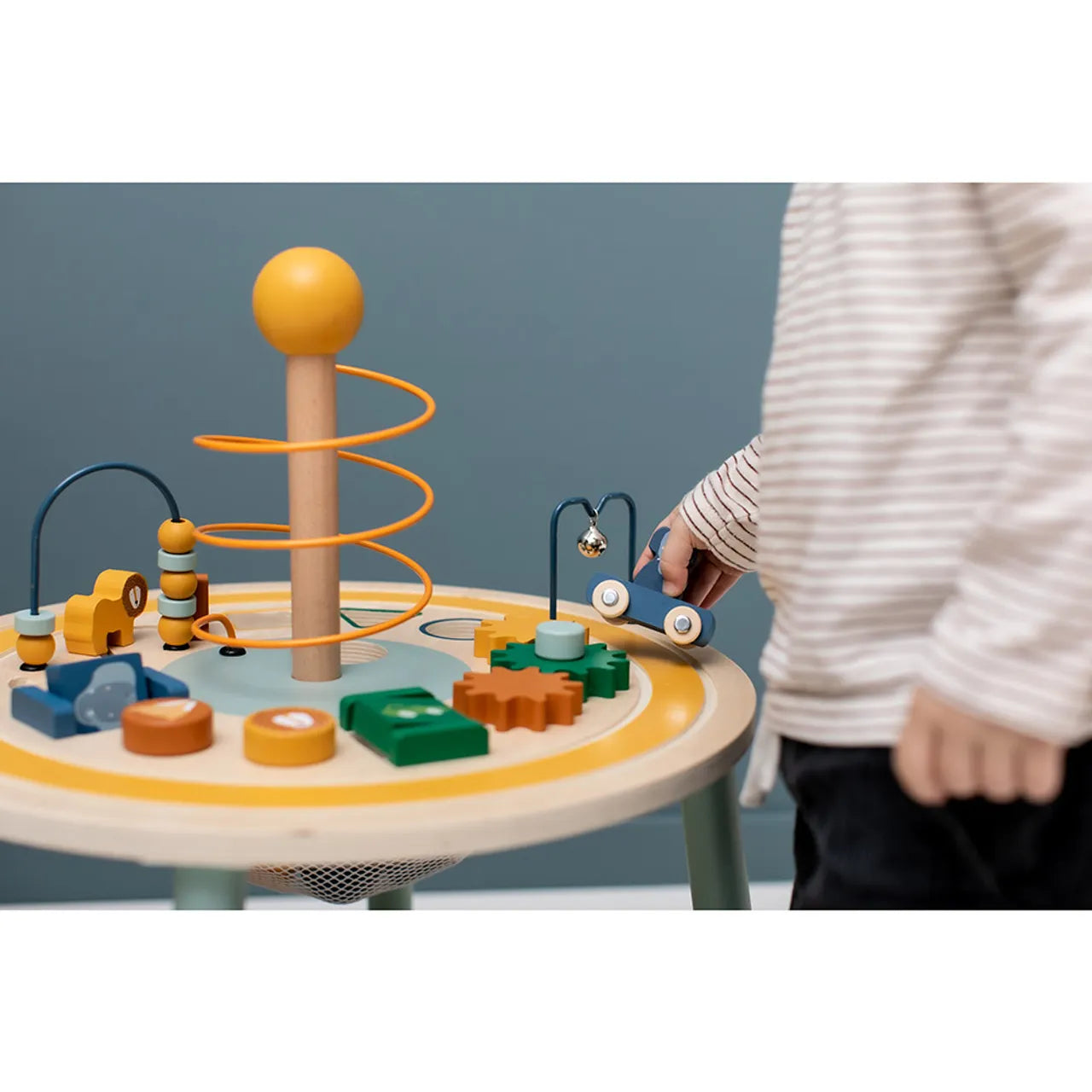 طاولة نشاط حيوانات خشبية