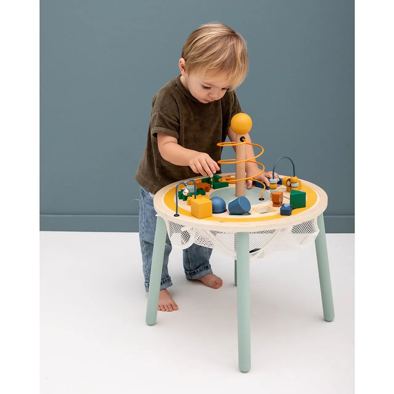 طاولة نشاط حيوانات خشبية