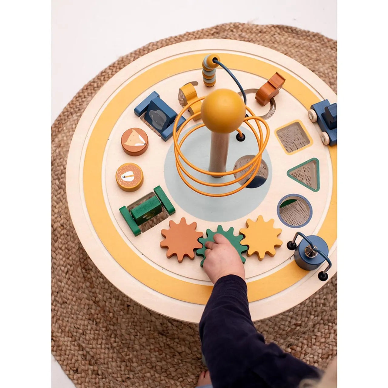 طاولة نشاط حيوانات خشبية