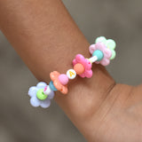 Personalized Daisies And Heart Beads Bracelet