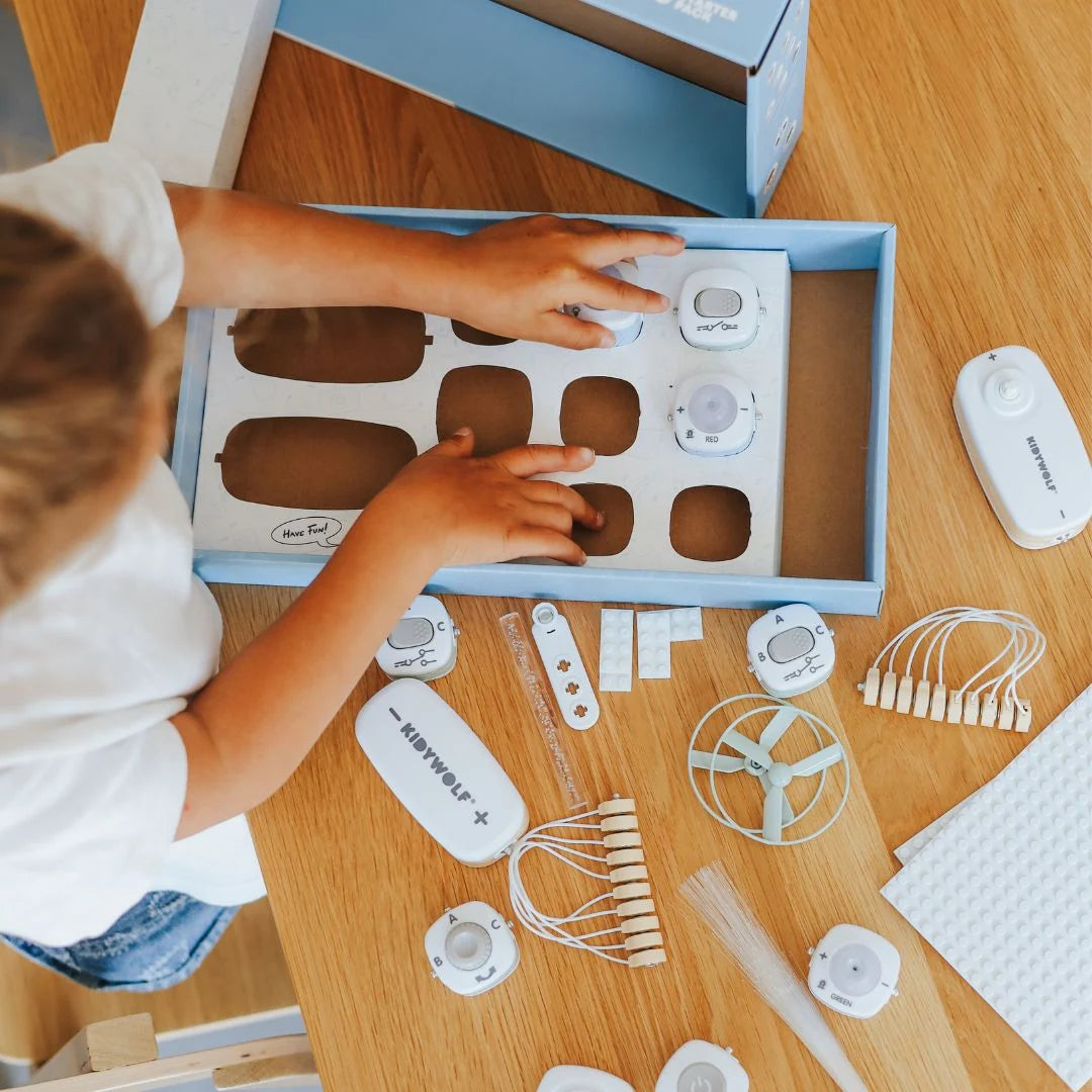 KIDYELEC STARTER - My First Electrical Kit (10 pieces)