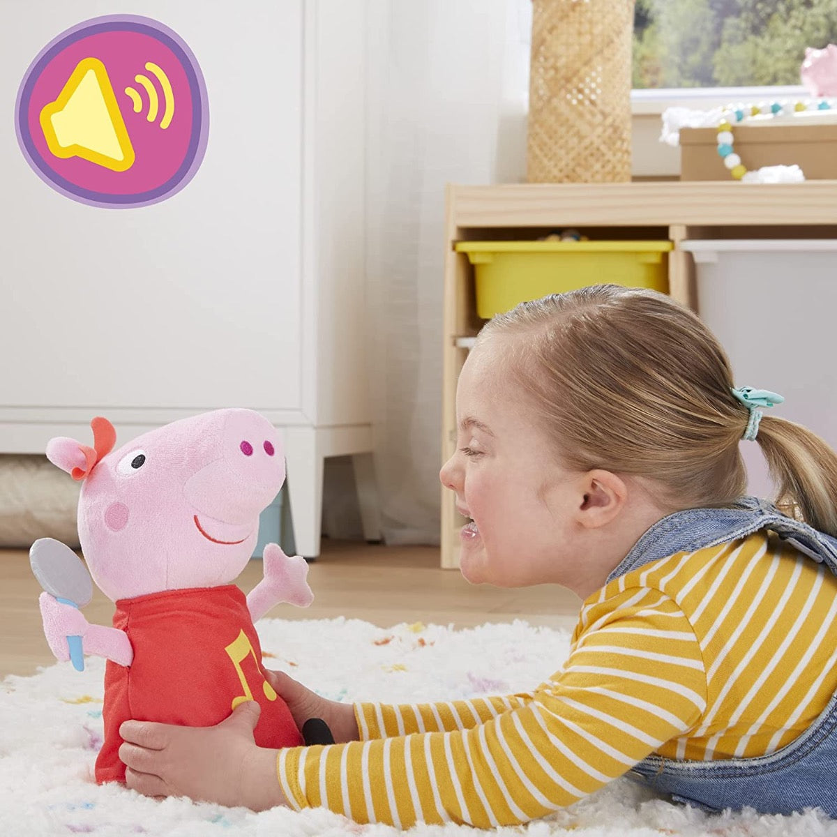 أغاني Peppa Pig Oink-Along مع دمية Peppa المحشوة الغنائية ذات الفستان الأحمر اللامع والقوس 