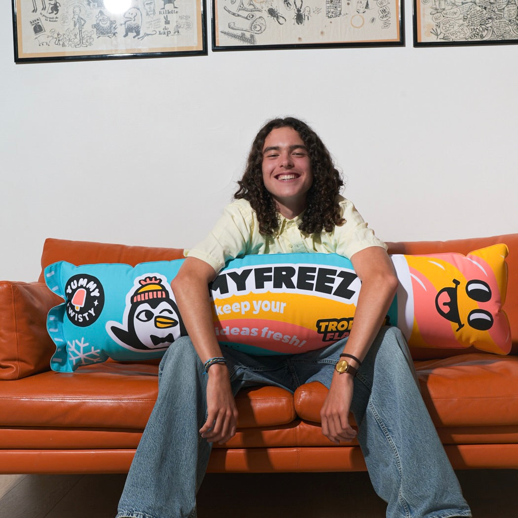 Giant Inflatable Cushion - Freezy