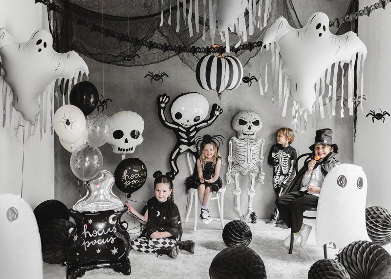 Foil balloon Hocus Pocus, 18", black