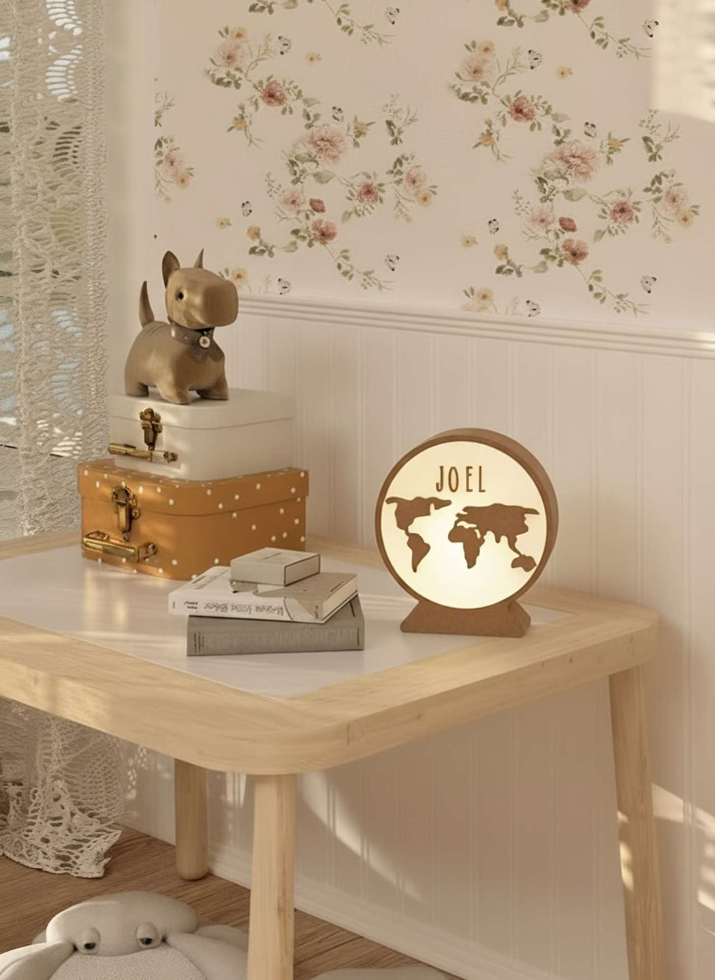 Medium Magical Lamp – World