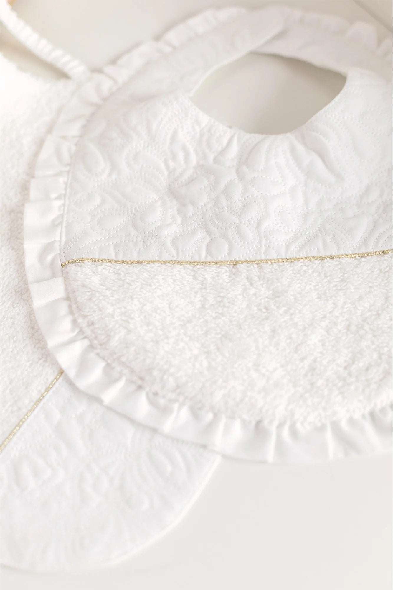 Bib Délicatesse Mother of Pearl