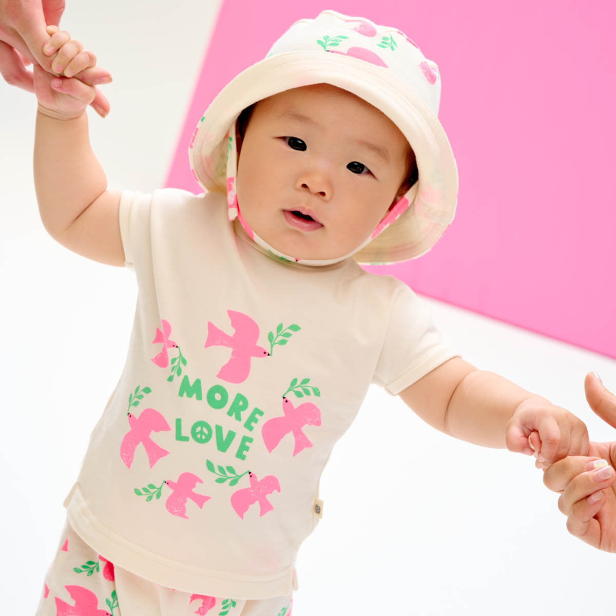 Doves T-Shirt & Shorts Outfit