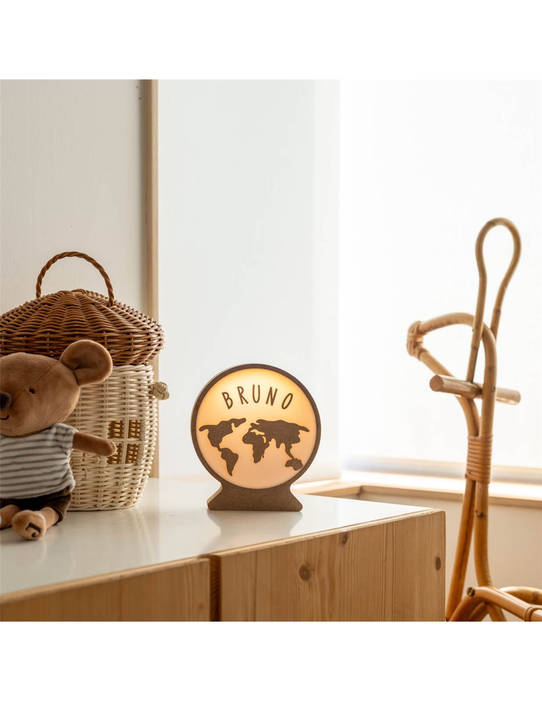 Medium Magical Lamp – World