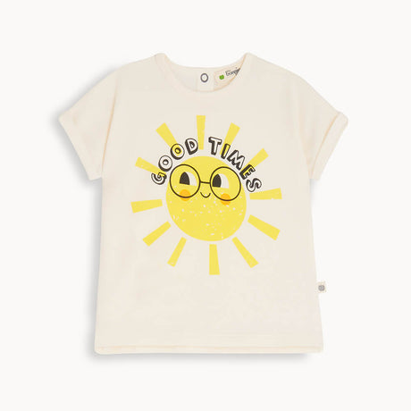 Sunshine T-Shirt & Shorts Outfit