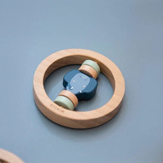 Wooden round rattle - Mrs. Elephant