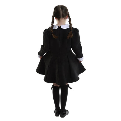 زي الهالوين للأطفال من Wednesday Addams 